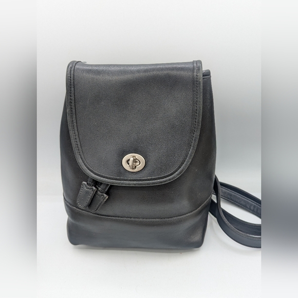 COACH Vintage Black Smooth Leather Drawstring Turnlock Small Backpack #9960 - Picture 12 of 13